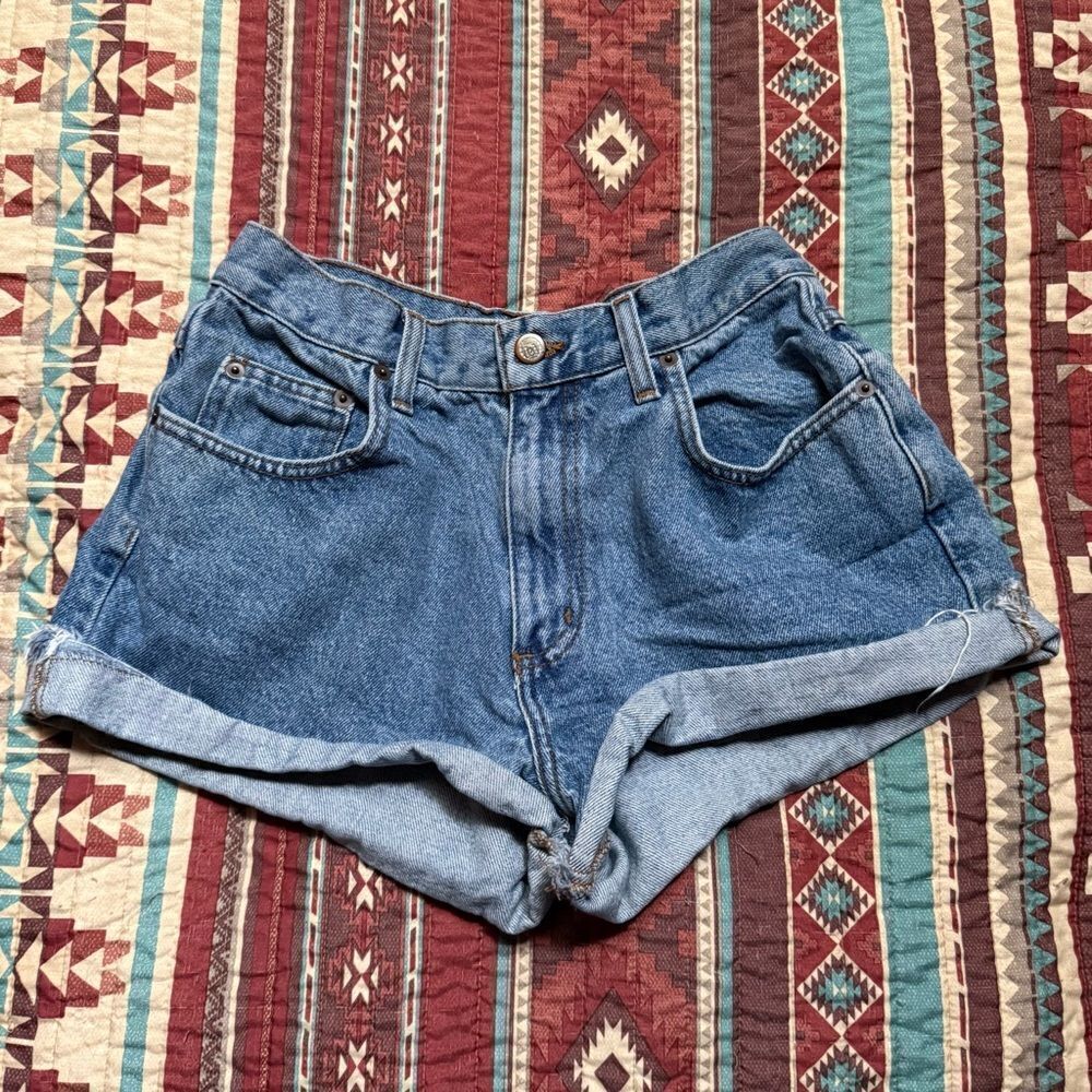 Vintage L.e.i denim shorts size 26